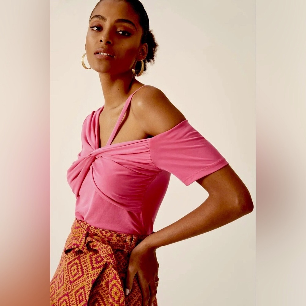 ANTHROPOLOGIE x SUNDAY IN BROOKLYN | Chic Pink Off-Shoulder Top